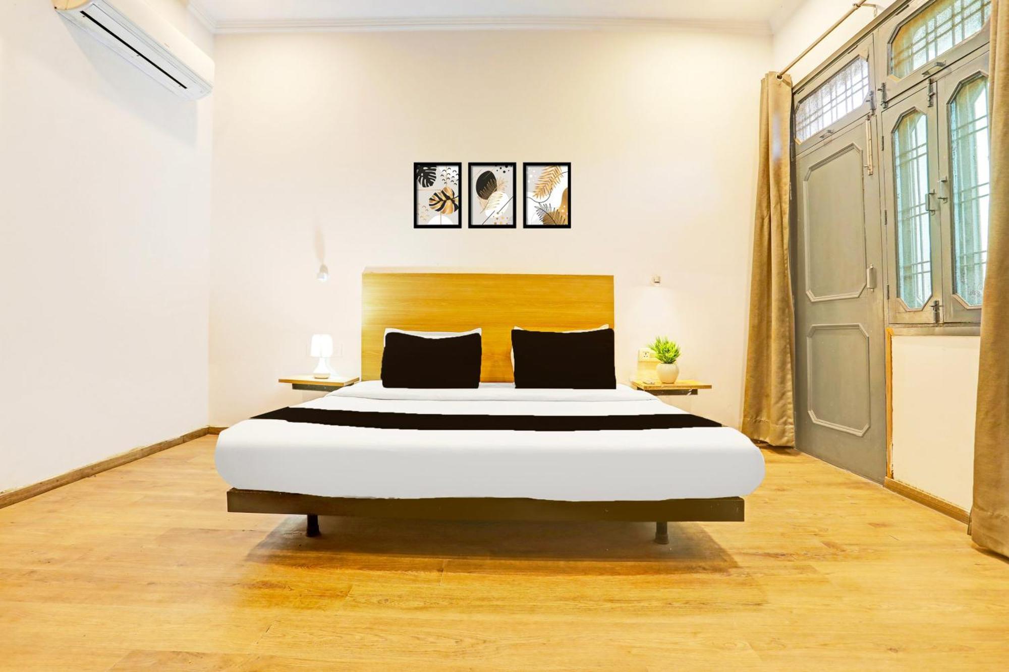 Super Townhouse Vijay Khand Gomti Nagar Лакхнау Экстерьер фото